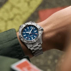 Avenger Automatic GMT 44