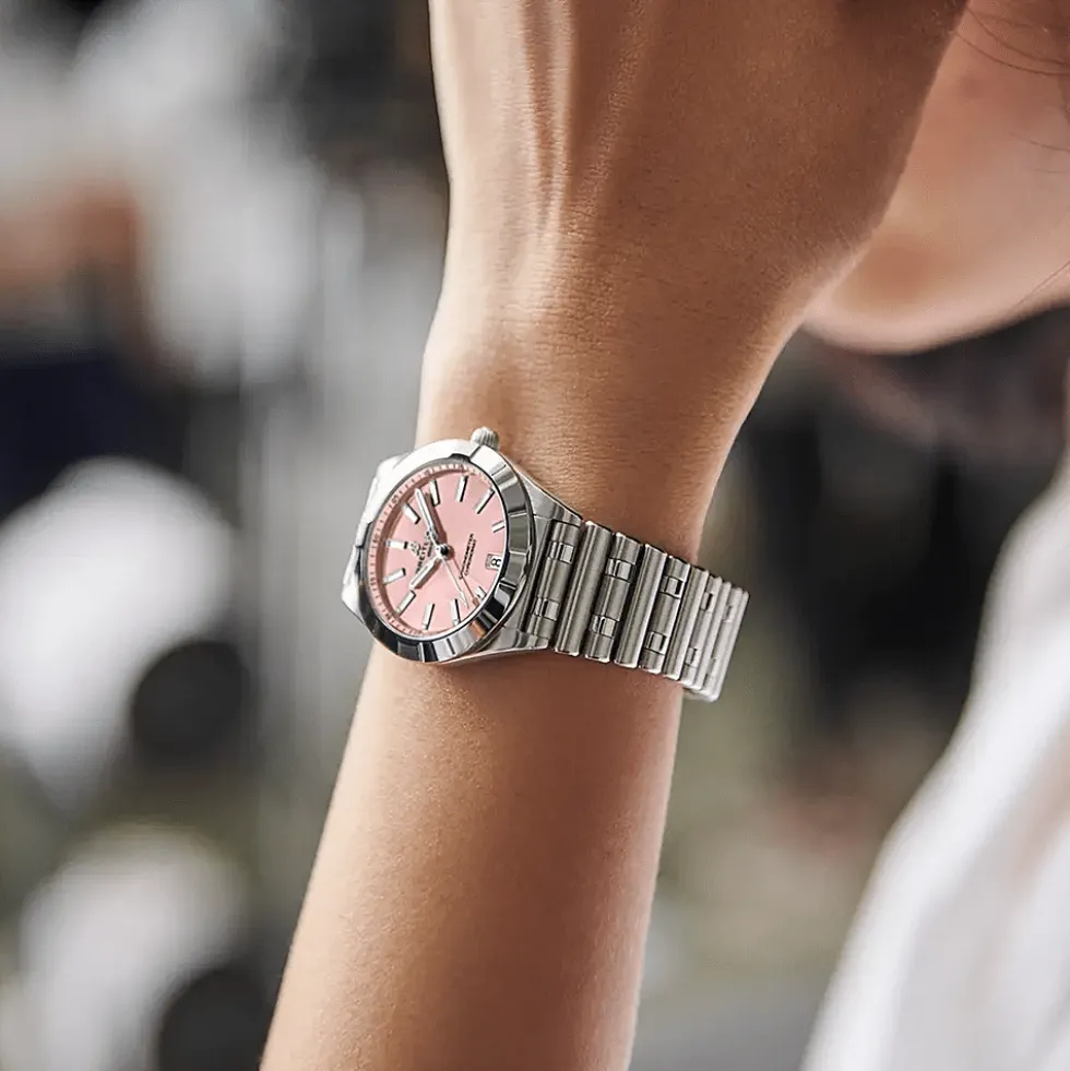 Chronomat 32 SuperQuartz™