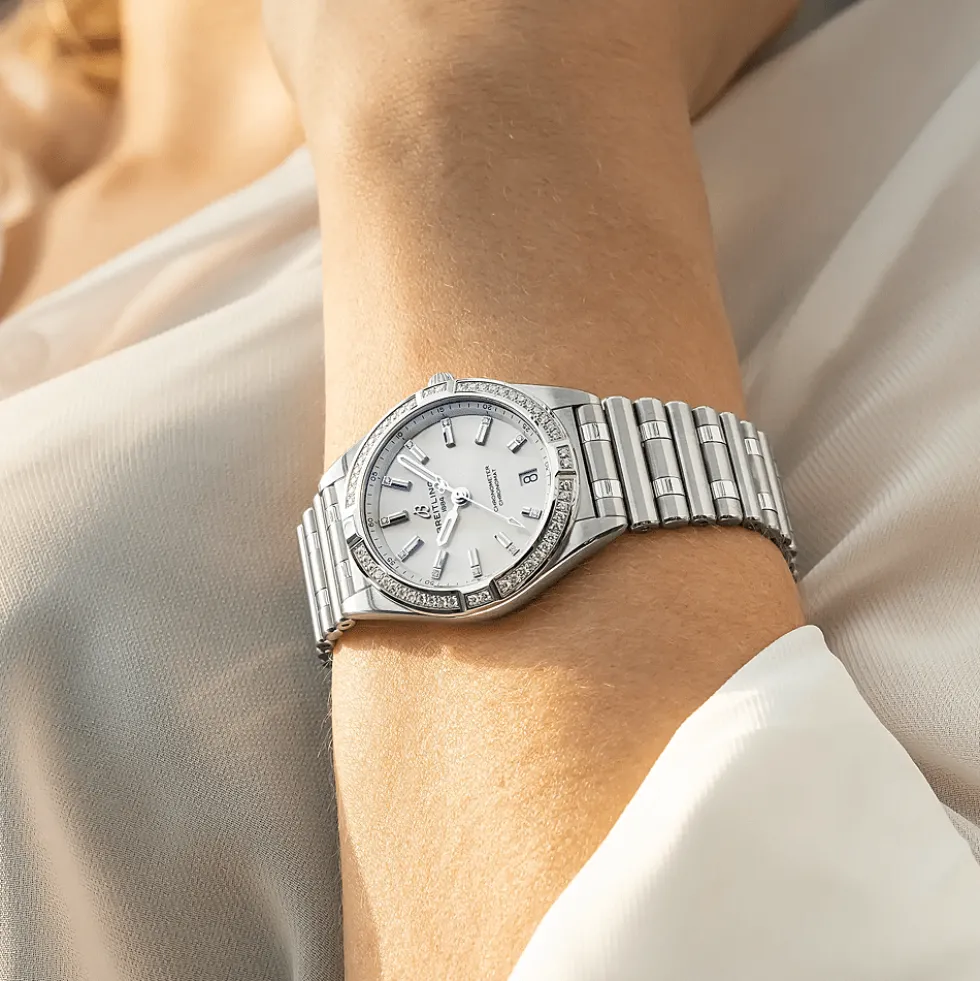 Chronomat 32 SuperQuartz™