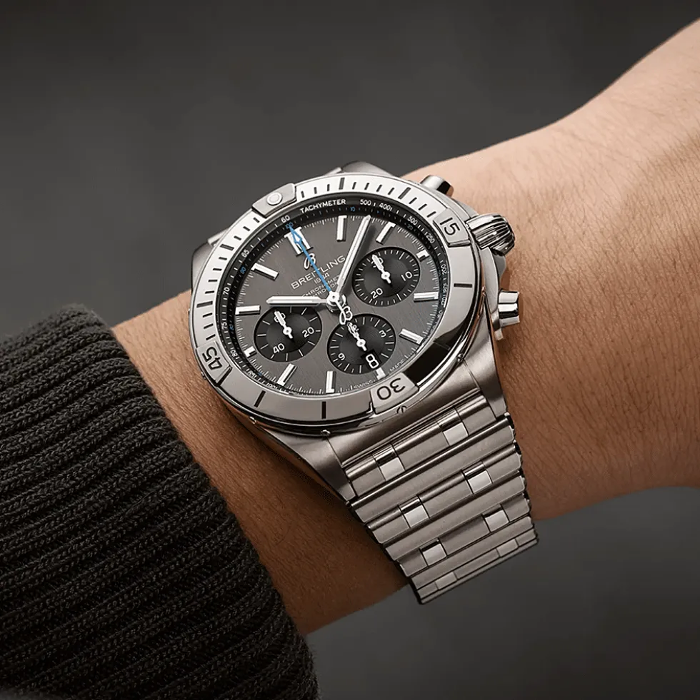 Chronomat B01 Chronograph 42 Titanium