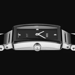 Integral Diamonds