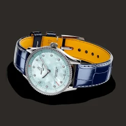 Navitimer 32 SuperQuartz™