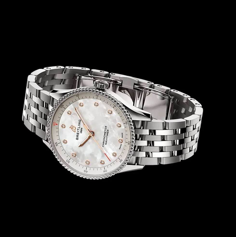 Navitimer 32 SuperQuartz™