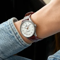Navitimer 32 SuperQuartz™